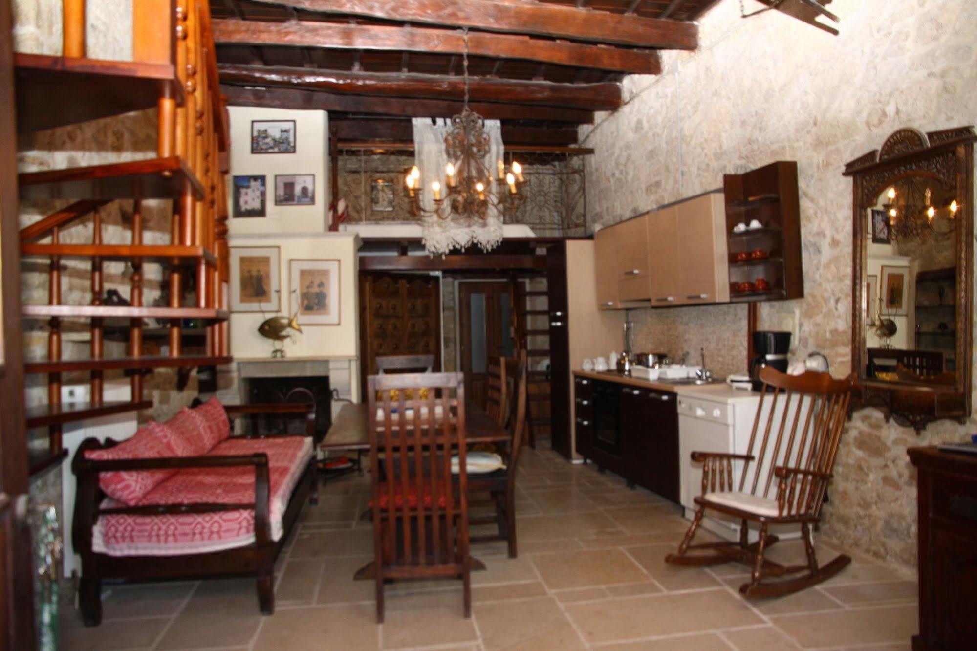 Traditional Cretan Houses,Agios Myronas Extérieur photo